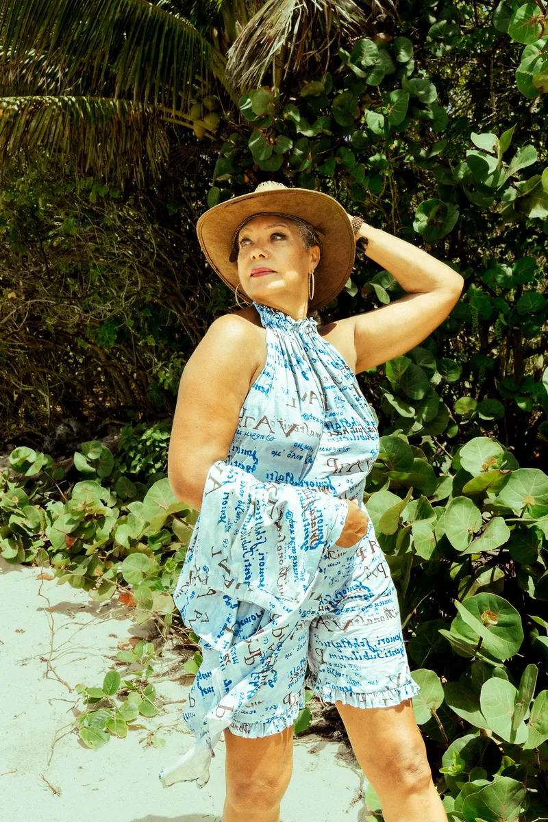 Lagon Turquoise — pièce cousue main Izilouk, portée par Dominique en Guadeloupe